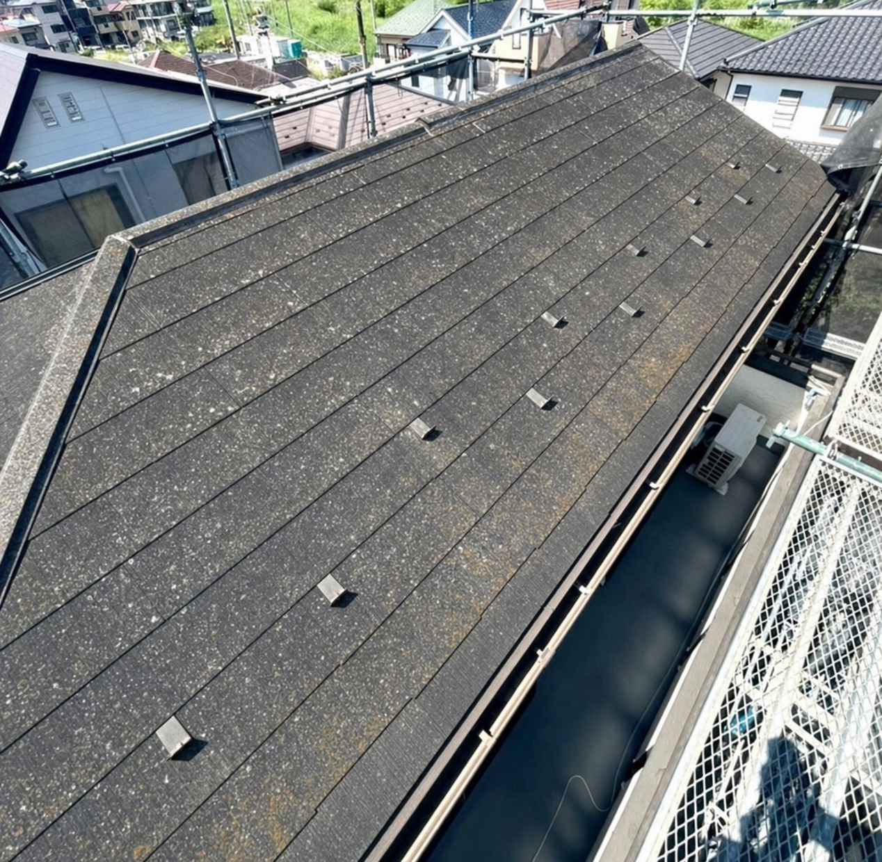 屋根カバー工法の施工写真